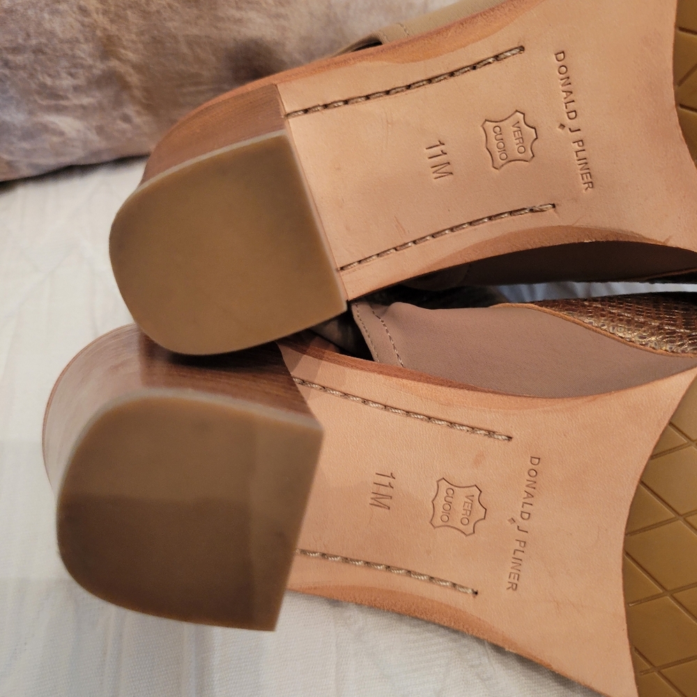 Donald J Pliner Kaden bootie - Picture 9 of 11